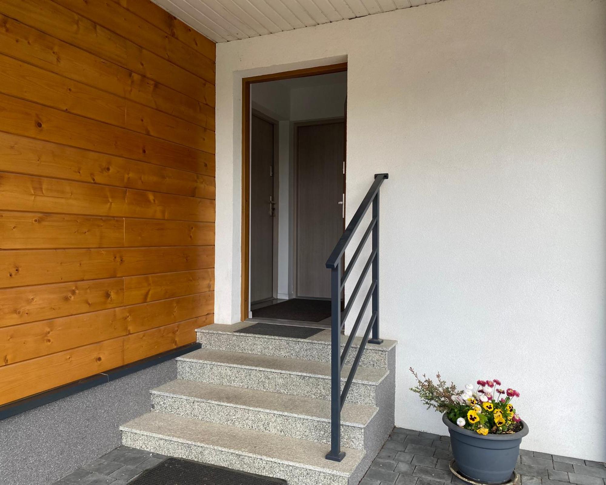 Apartamenty Fredry Lesko Exterior photo